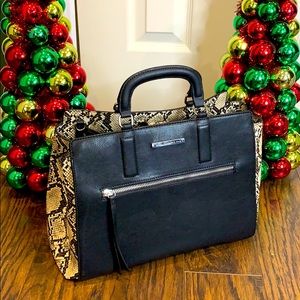 Reaction Kenneth Cole Purse